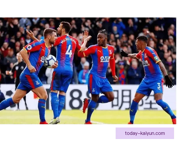 英超水晶宫迎战曼城，防线表现稳健值得关注